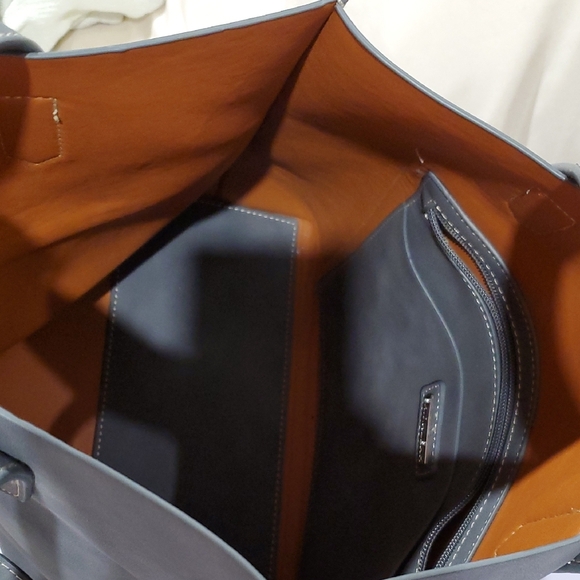 Shiraleah Gray Leather-Look Tote Shoulder Bag with Tan Interior - Picture 2 of 3